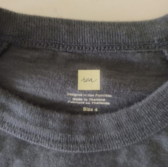 TEA Collection | Elephant Gold Tee - Picture 4 of 6